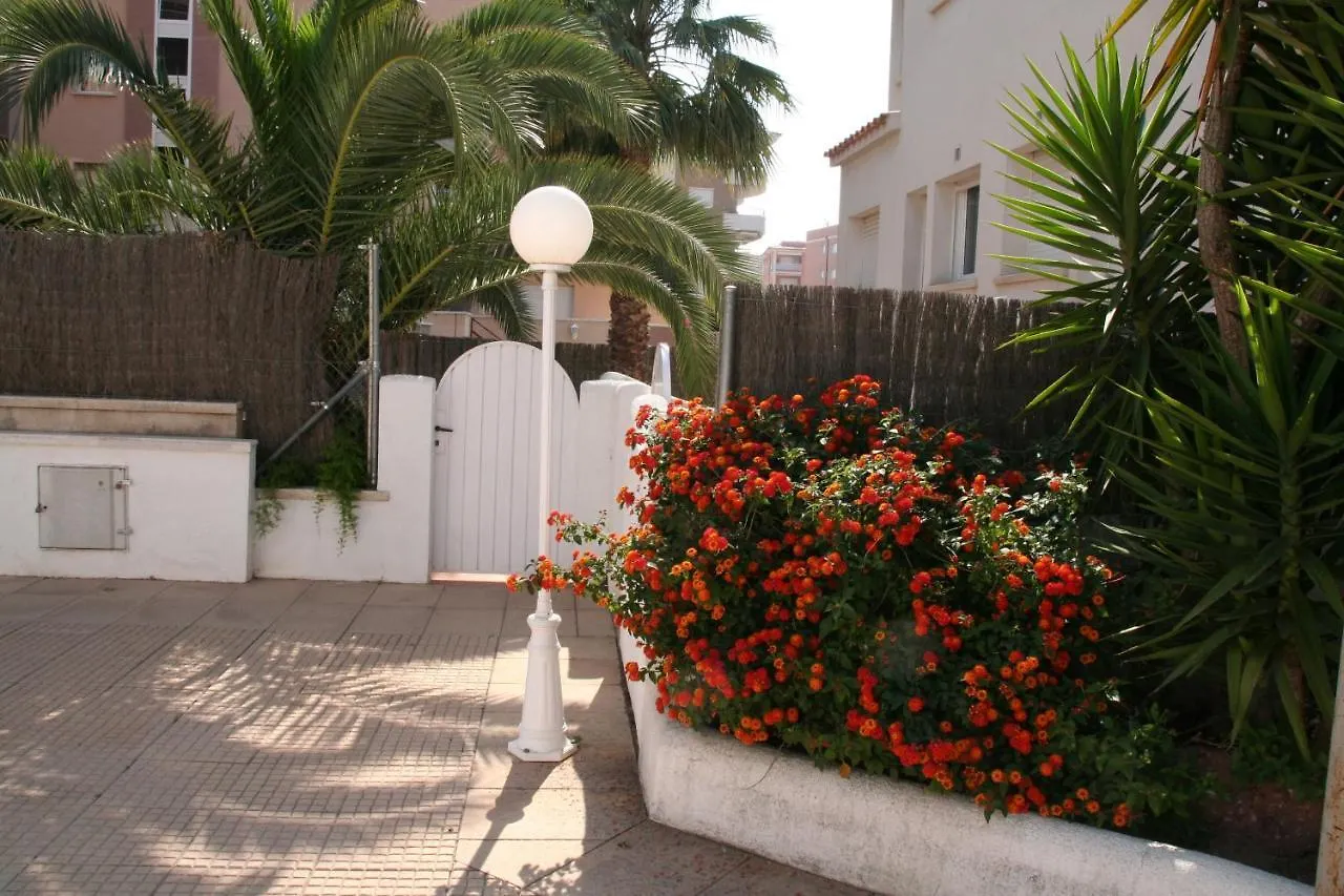 R141 Manila Resort Patio Calafell 0*,  Spain