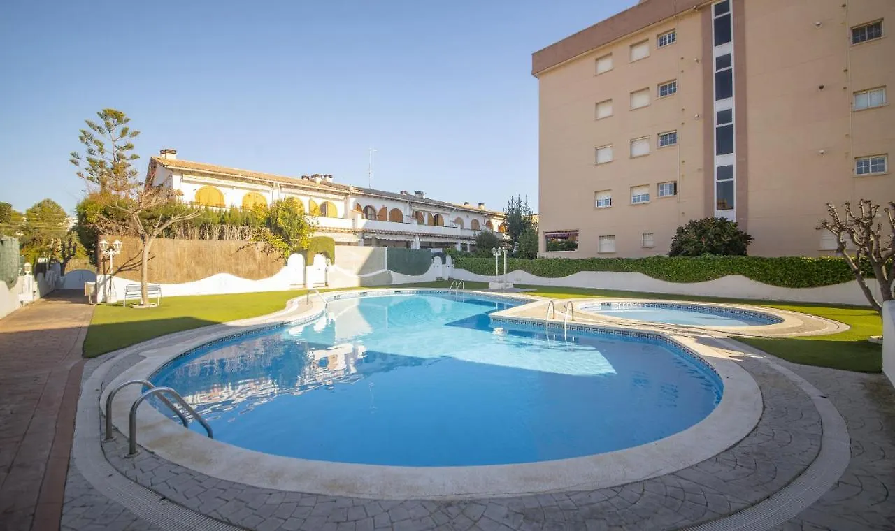 R141 Manila Resort Patio Calafell Holiday home