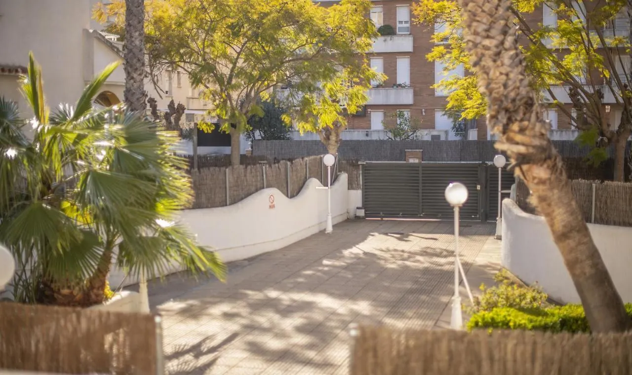 R141 Manila Resort Patio Calafell Holiday home